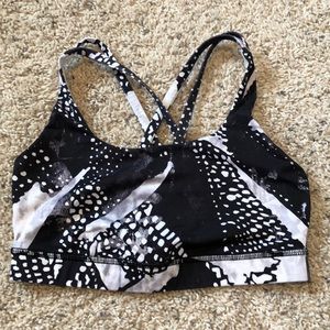 Lululemon sports bra